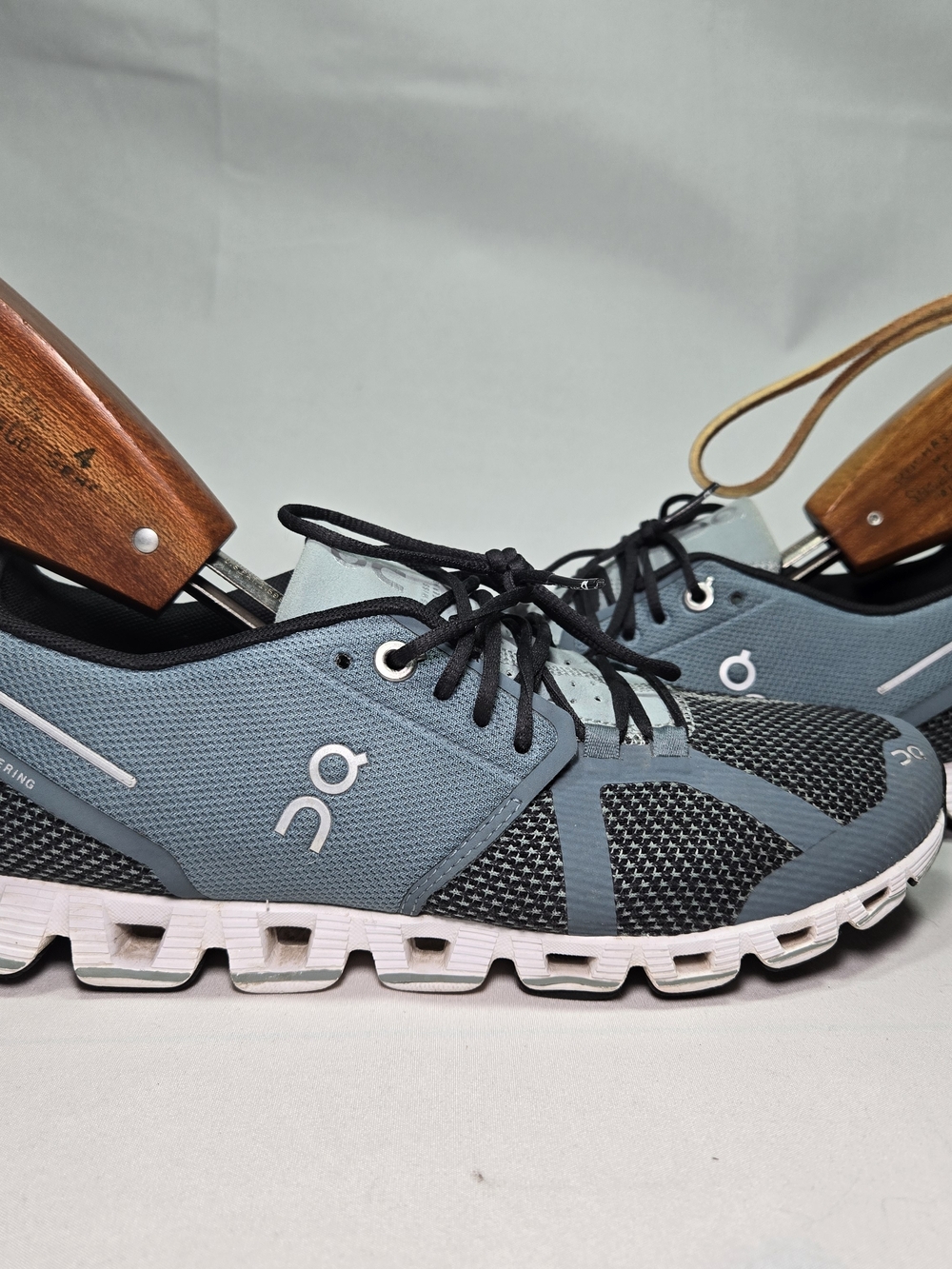 ON Running Cloud Tide Magnet Women's Size 7.5 Lightweight  Performance Sneaker